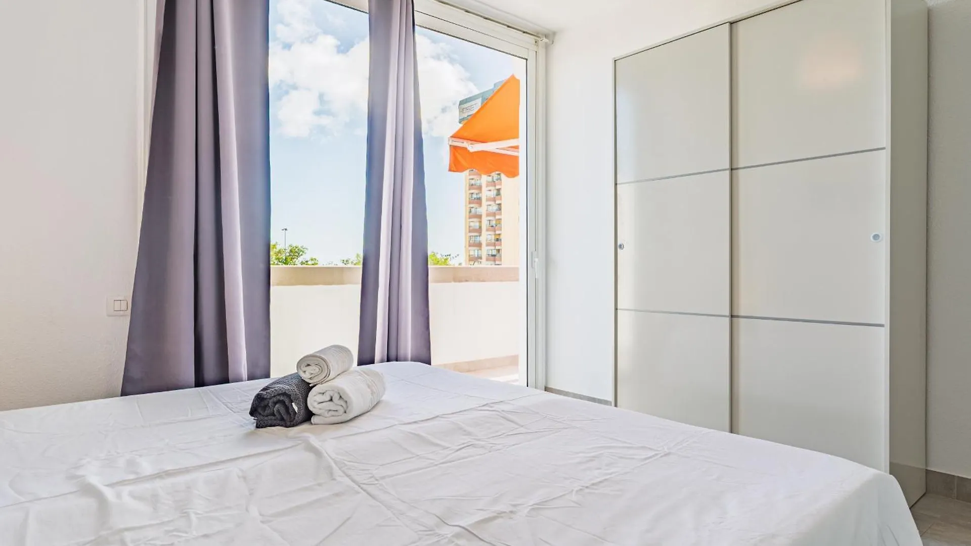 2Br Azahara Dream - Pool & Seaviews Appartement Arona   Arona (Tenerife)